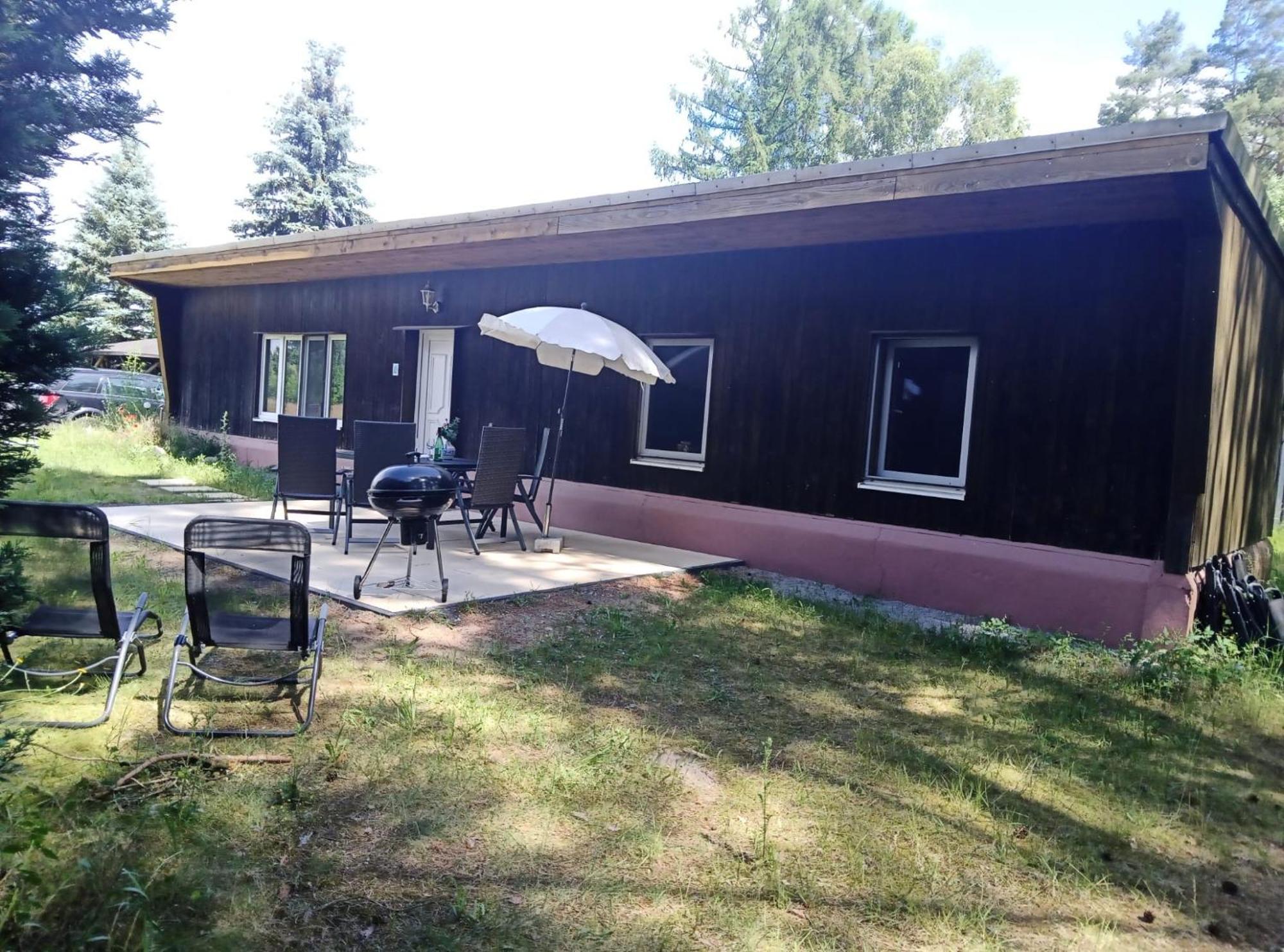 Bungalow Im Gruenen Am Waschsee Mechow  Bagian luar foto